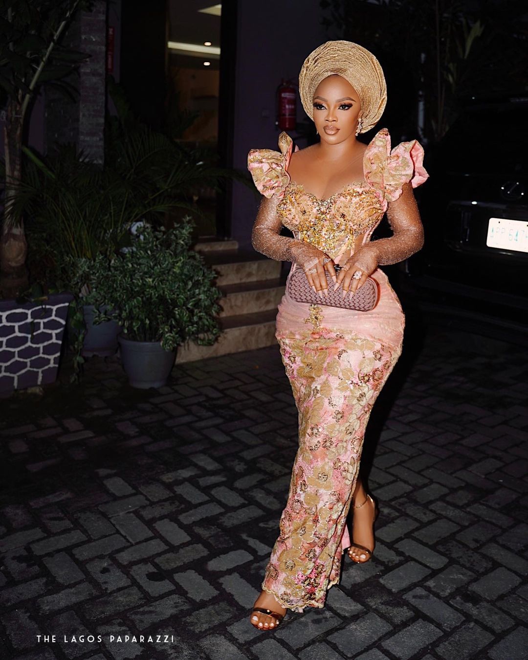 The Oobiuku S Custom Asoebi Suits Toke Makinwa Leurr