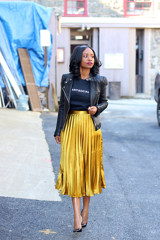 14 Chic Ways To Style A Pleated Skirt