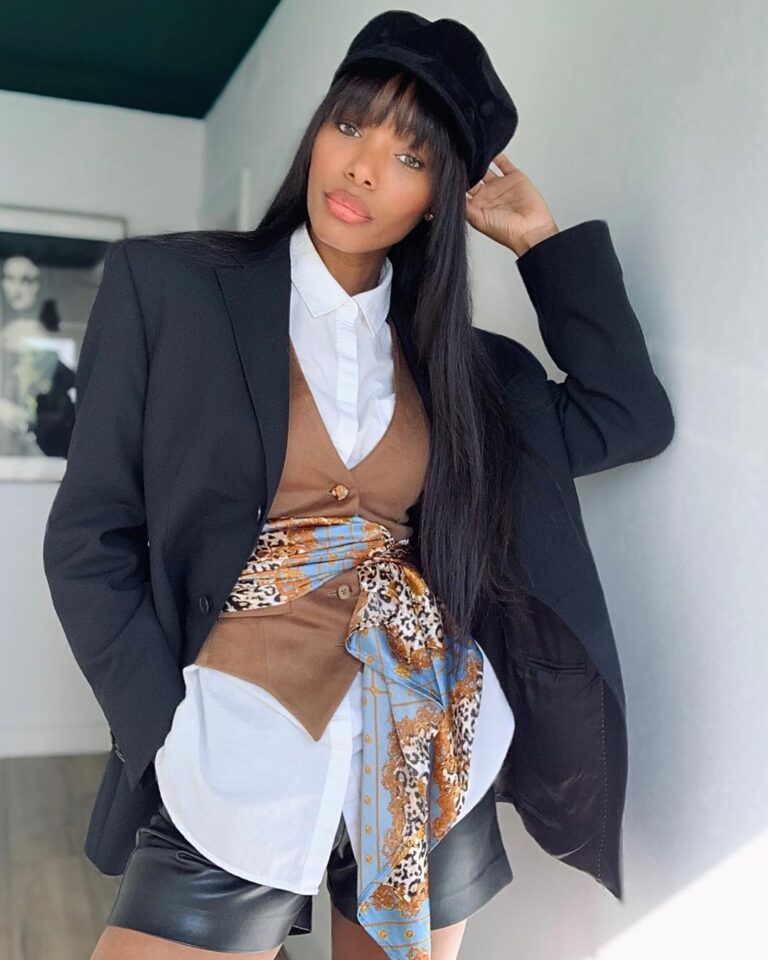 How Do You Wear Your Scarf? This Tik Tok Star Can Turn a Scarf Into