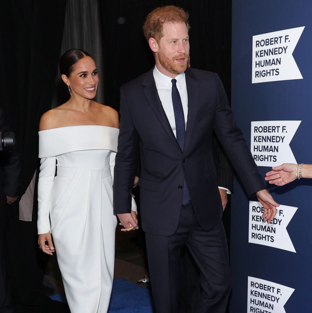 Prince Harry and Duchess Meghan Wish Everyone a Merry Christmas