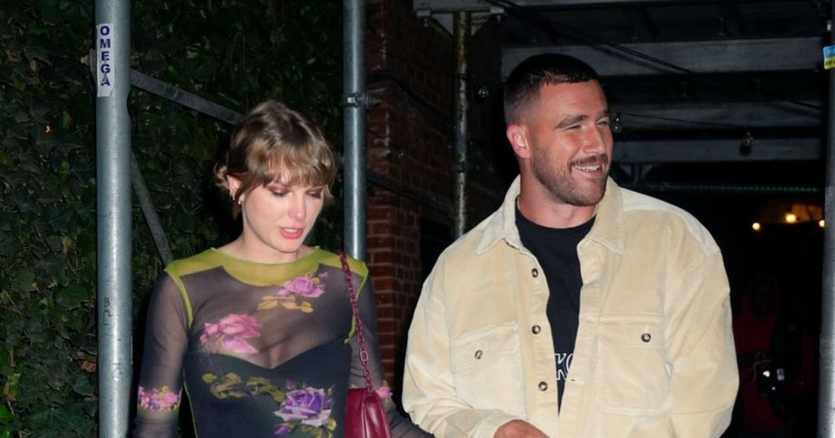 Taylor Swifts Date Night Style Involves A Sheer Top and Miniskirt - leurr