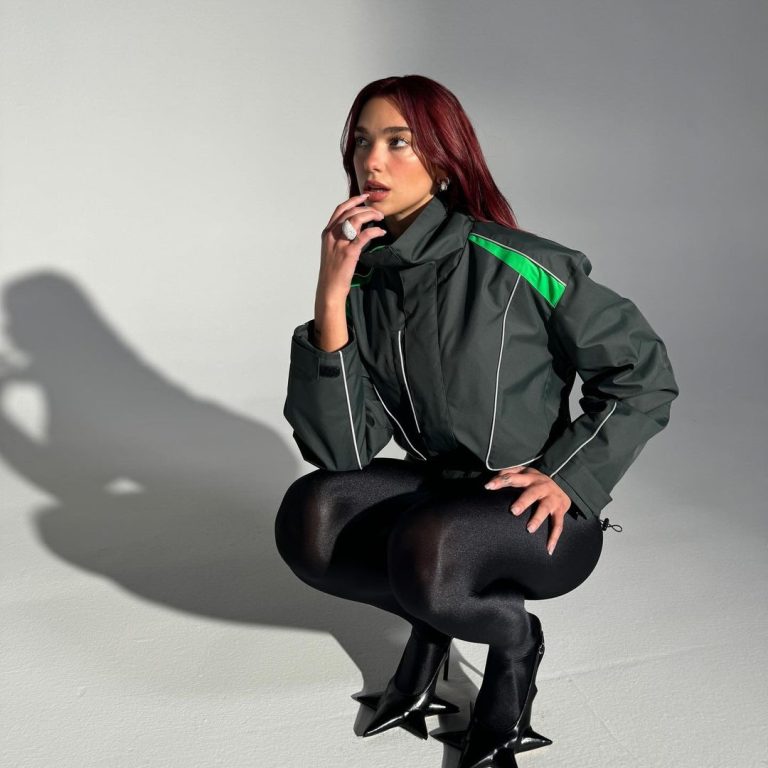 Dua Lipa Embraces The Formula 1 Atmosphere In Her Stylish Gucci Moto dua-lipa-embraces-the-formula-1-atmosphere-in-her-stylish-gucci-moto