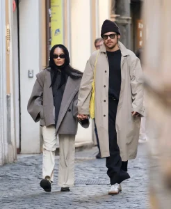 Zo&euml; Kravitz And Harry Styles Nail Cosy Couple Style