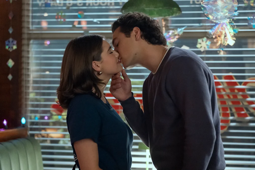 Hannah (Ella Bright) and Garrett (Belmont Cameli) in Off Campus Liane Hentscher/Prime Video